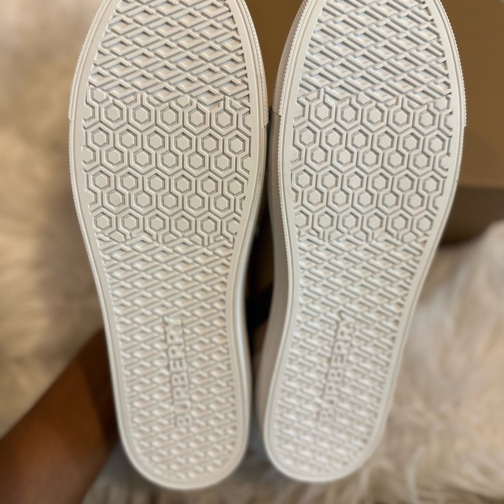 Burberry Salmond Check Low Top Sneaker. Women’s shoes. Size 10.5US/40.5EU. New! - Picture 5 of 9